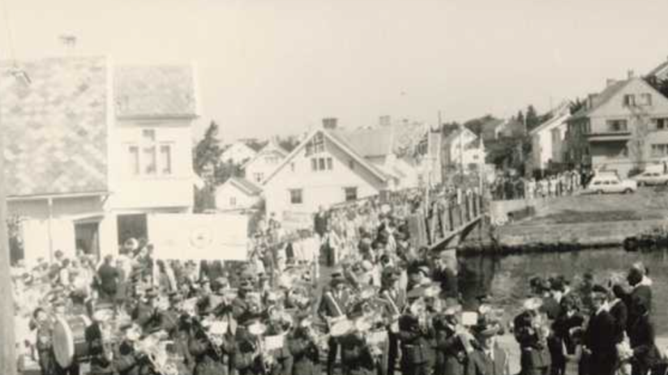 Lenke til artikkel: Lokale bilder